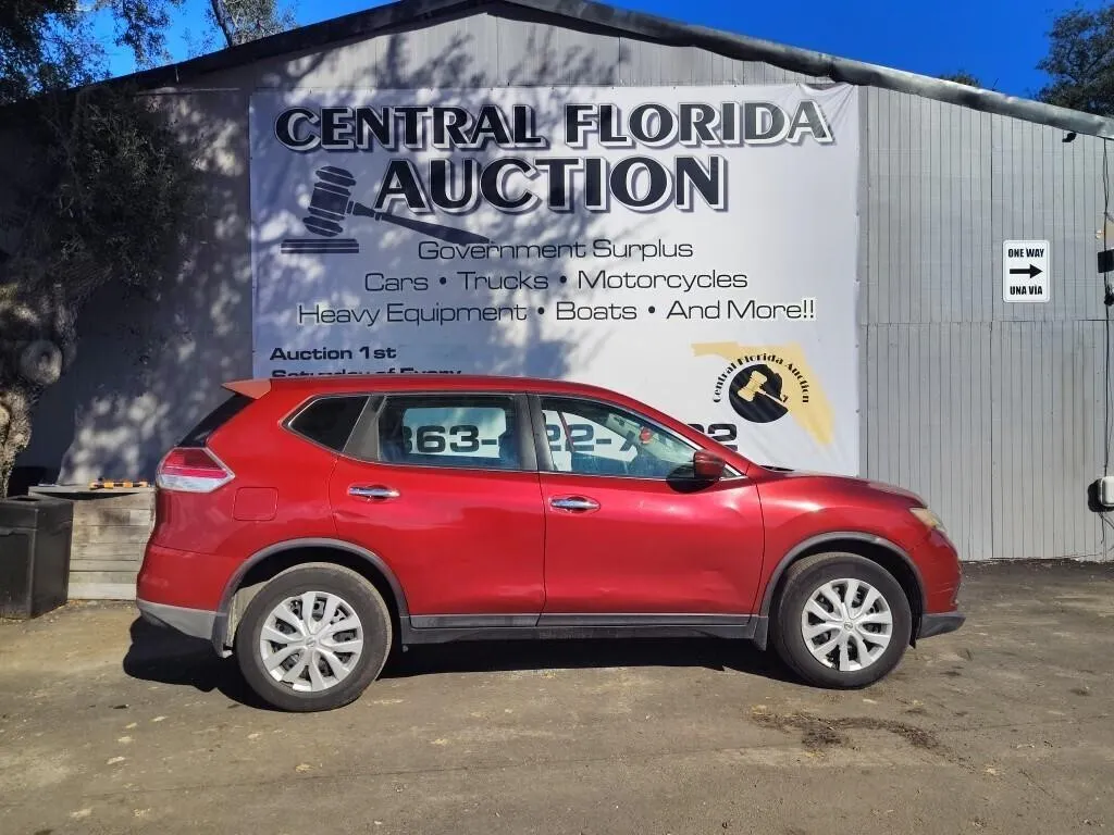 2015 Nissan Rogue RUNS/MOVES S