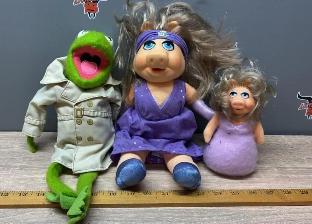 Miss Piggy & Kermit Dolls.
