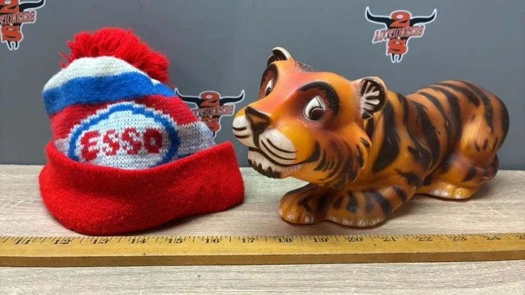 1960’s Esso Nodding Tiger & Esso Toque.