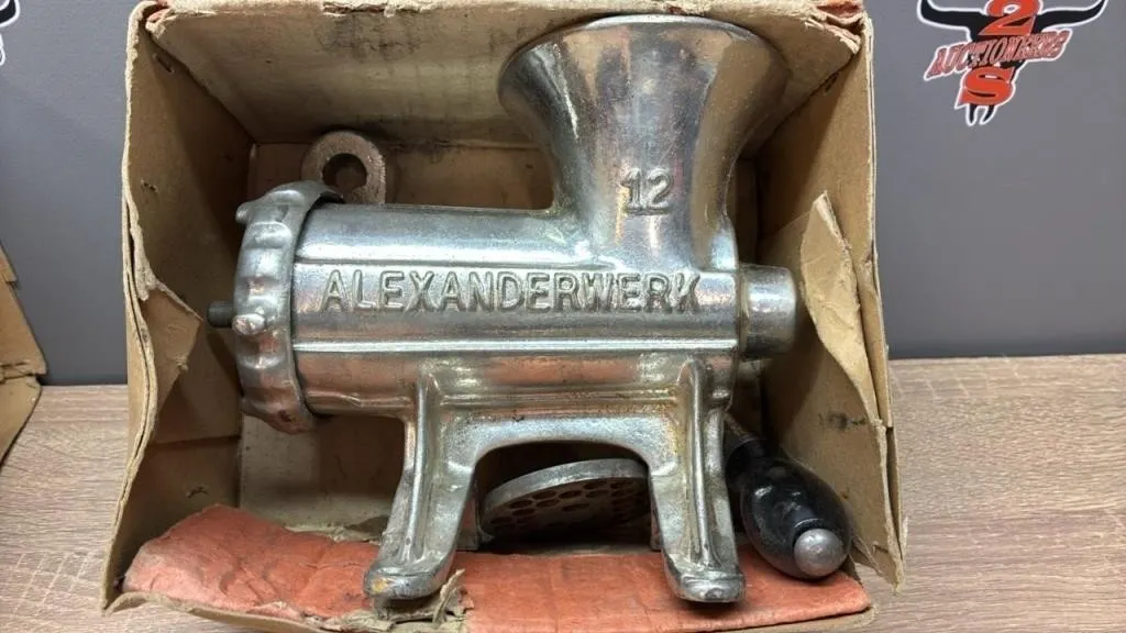 Alexanderwerk Meat Grinder. *NO SHIPPING
