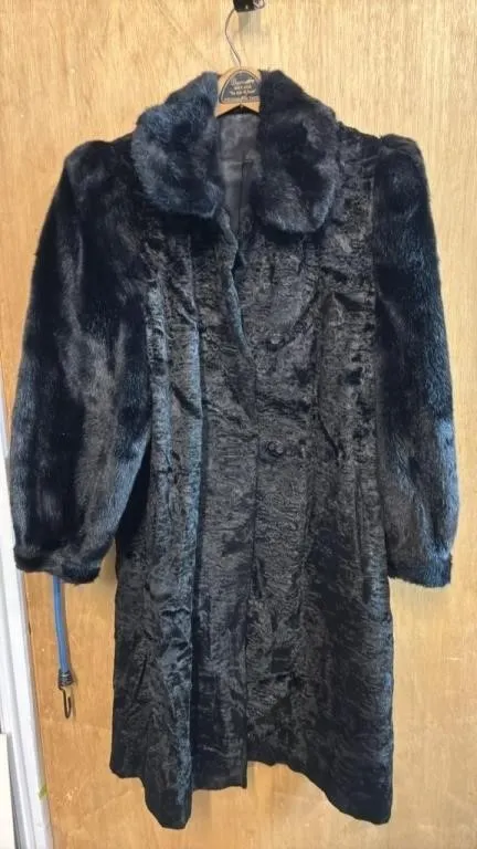 Fur Coat. No Size, Likely Medium.