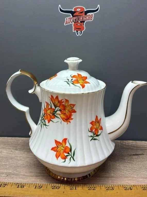 Royal Windsor China Prairie Lily Teapot.