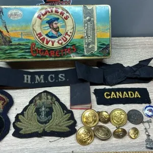 WWII Royal Canadian Navy Officer Badges, Buttons