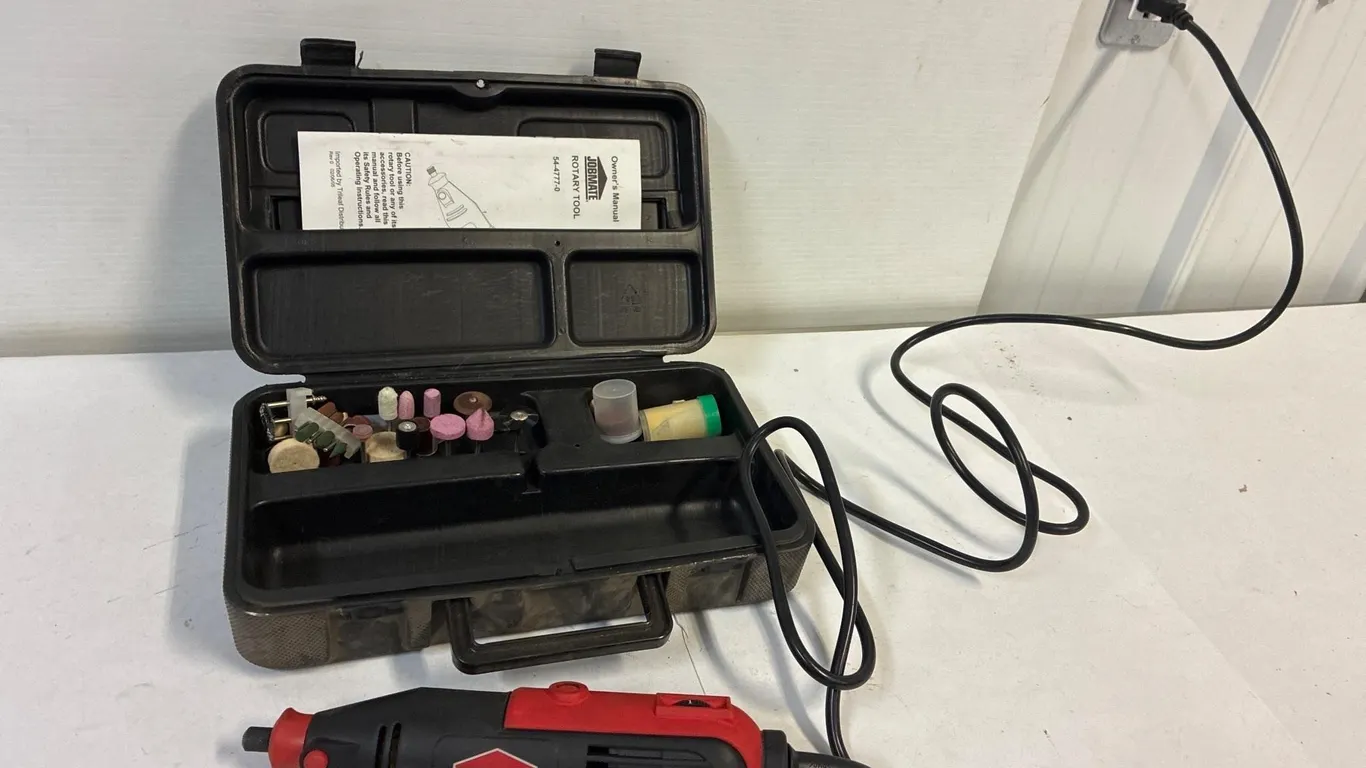 Jobmate rotary tool with case. Works.