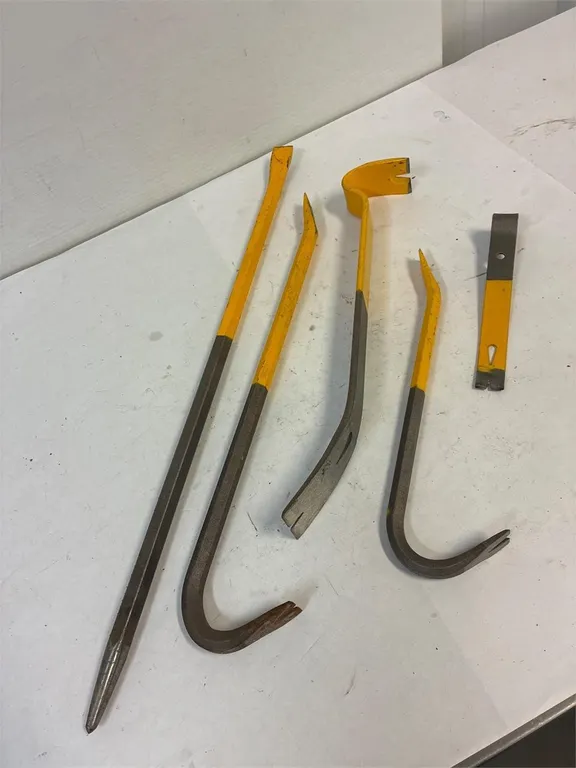 Pry bar package