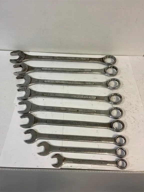 Combination wrenches. 7/8 to 2�