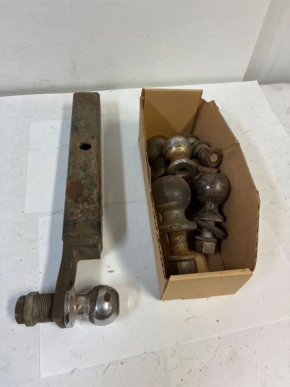 Reciever and trailer balls.