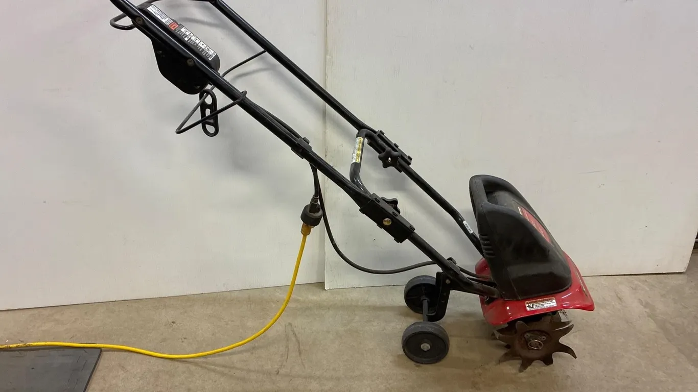 Yard Works electric row roto tiller. Works.