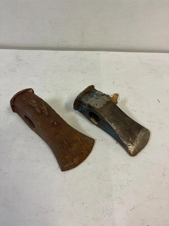 2 splitting ax heads.