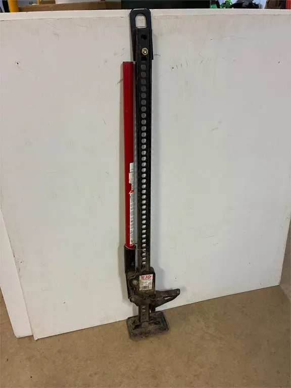 4 ft Handyman jack. .