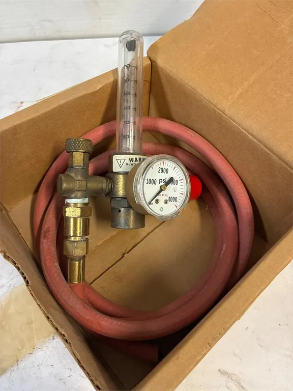 Air coupler.