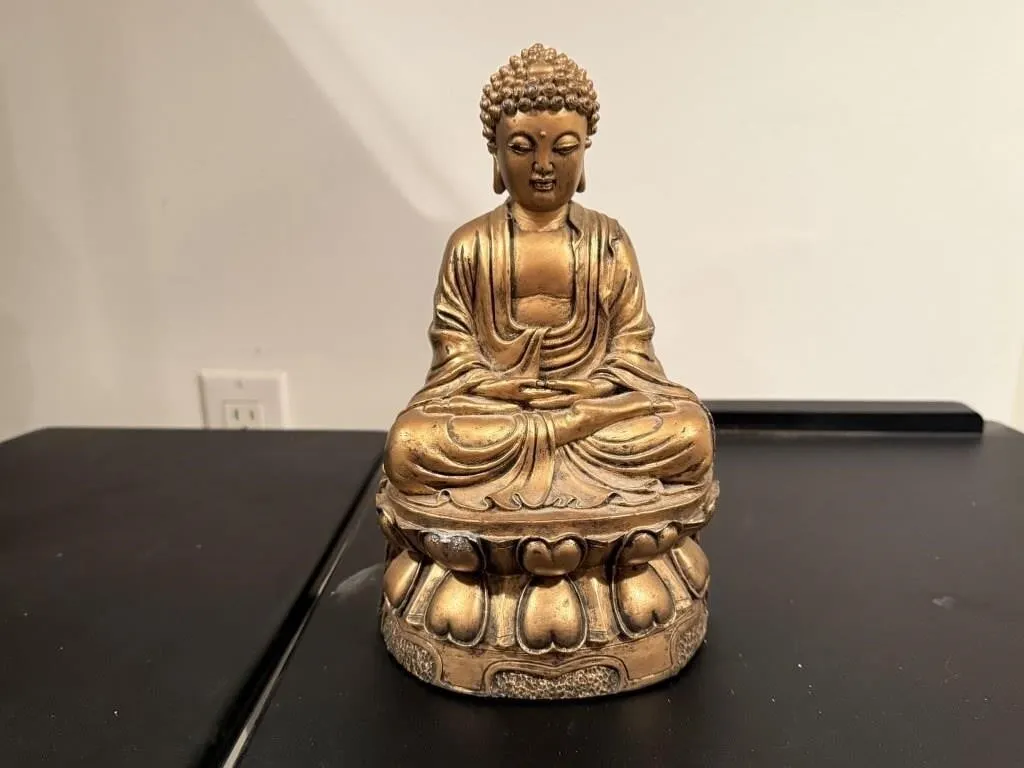 Buddha statue