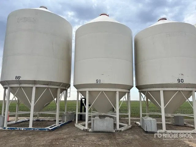 Stor King +/- 50 ton 2 Ring Fertilizer Hopper Grain Bin