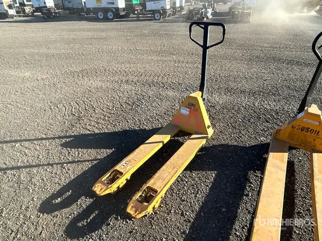4400 lb Pallet Jack