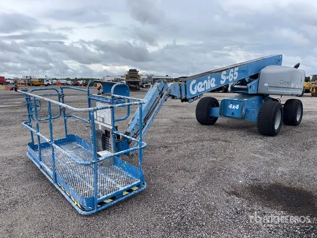 2012 Genie S-65 4WD Diesel Telescopic Boom Lift