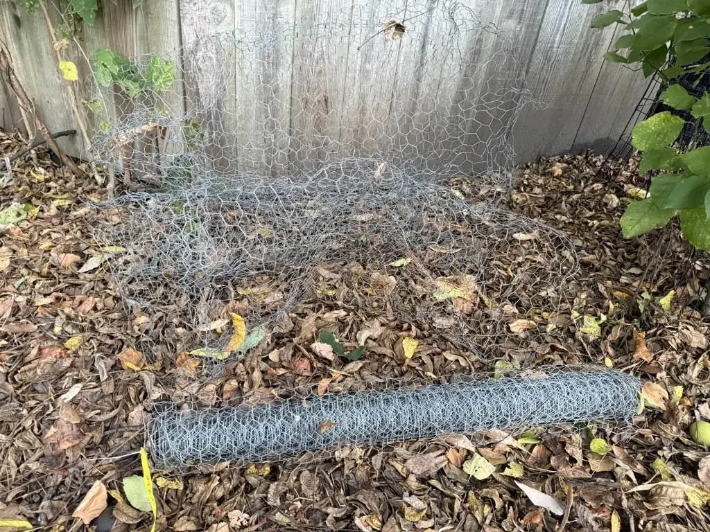 Roll, loose sections of chicken wire