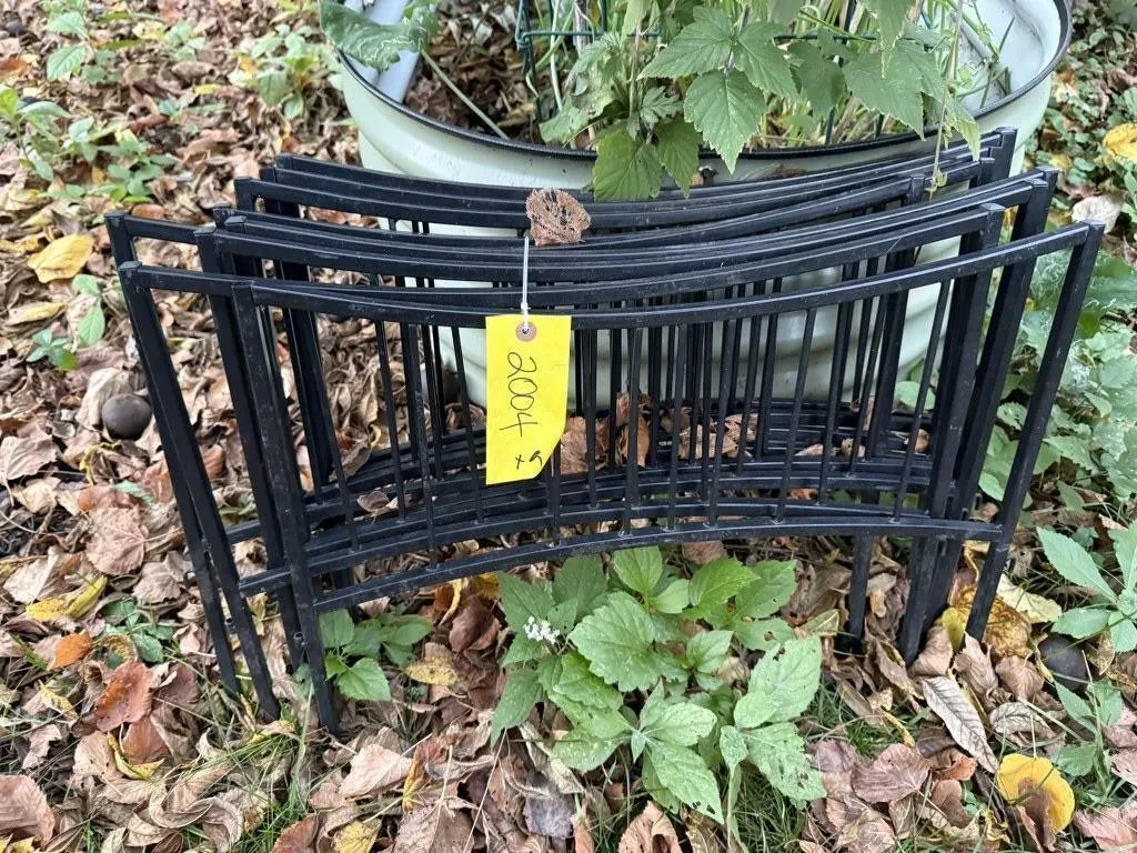 Metal garden fence panels (9)