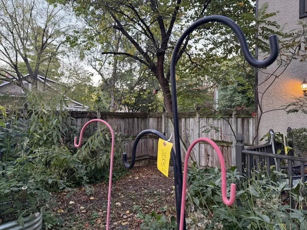 Shepherd's hooks (3)