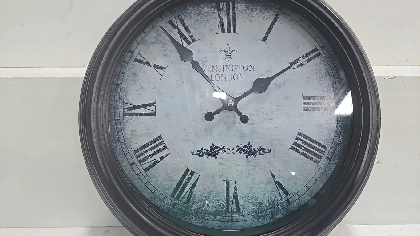 Battery Wall Clock