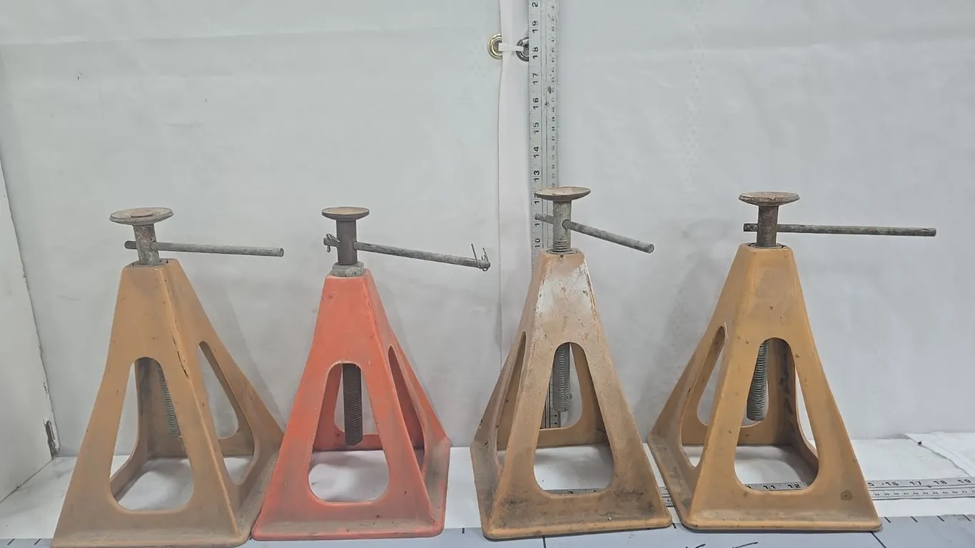 Stabilizer Jacks (4)