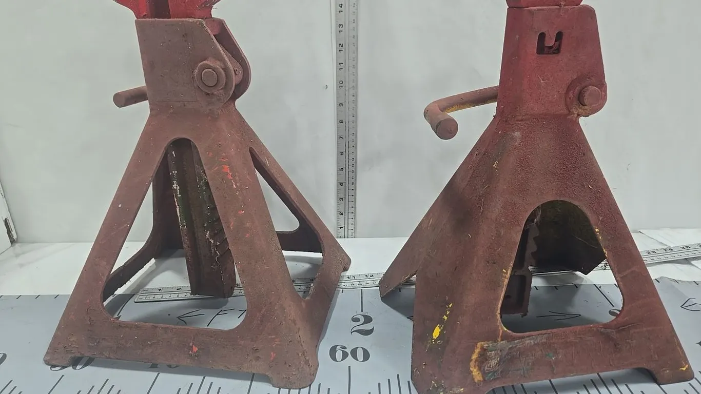 Stabilizer Jacks (2)