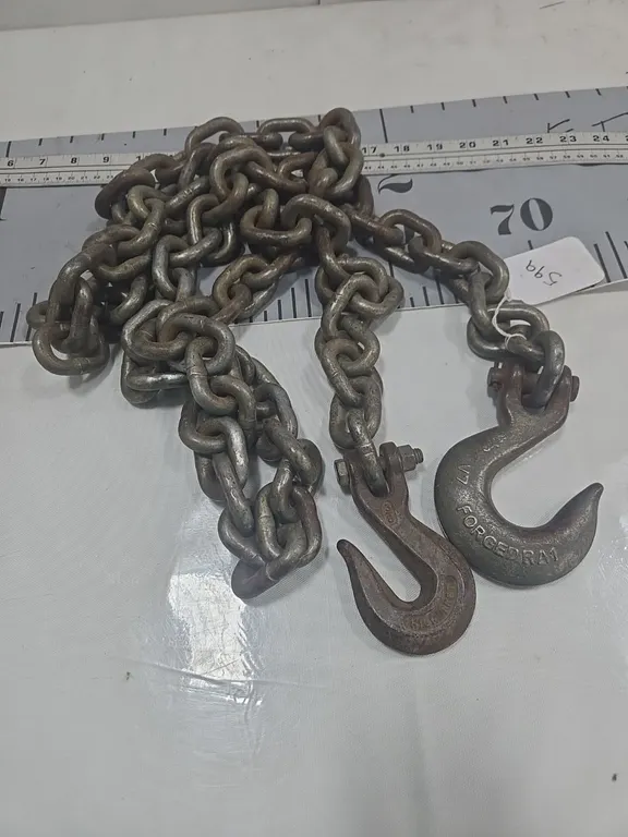 8 ft. Chain w/ hooks