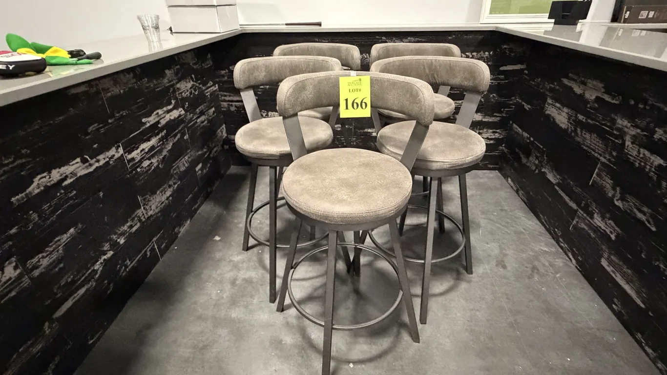 SWIVEL CUSHION BAR STOOLS