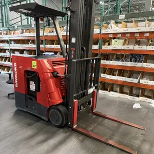 RAYMOND 415-C30TT ELECTRIC STAND UP COUNTERBALANCED FORKLIFT