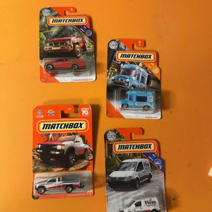MATCHBOX: 1995 Nissan hardbody / ice cream king / Volkswagen Caddy delivery / 1995 Nissan hardbody