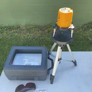 Laser Level w/ Tripod
