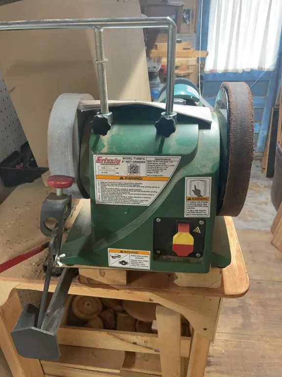 Grizzly 8” Wet Grinder