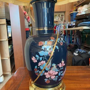 3 vintage Chinoiserie ginger jar ceramic table lamp on a polished brass pedestal base, styled with a