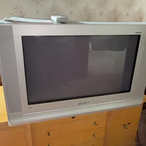 Samsung TXN2668WHF color television with owners instruction, manual and remote