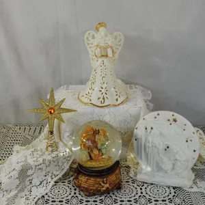 Snowglobe Wind-up Musical