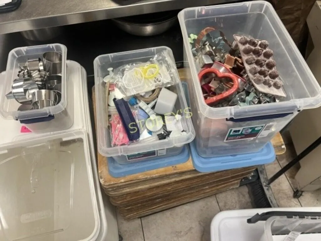 Asst Pastry / Decorating Accessories
