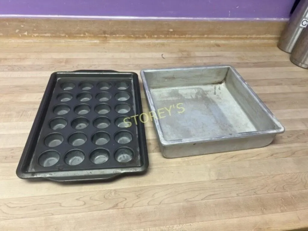 2 Asst Pans