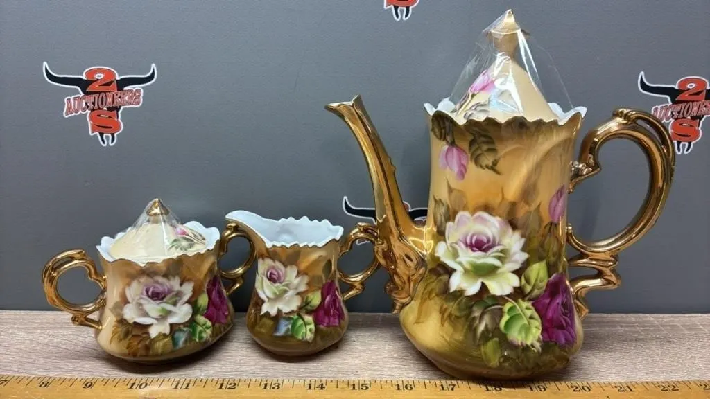 Hand Painted Lefton China Teapot, Cream & Sugar.