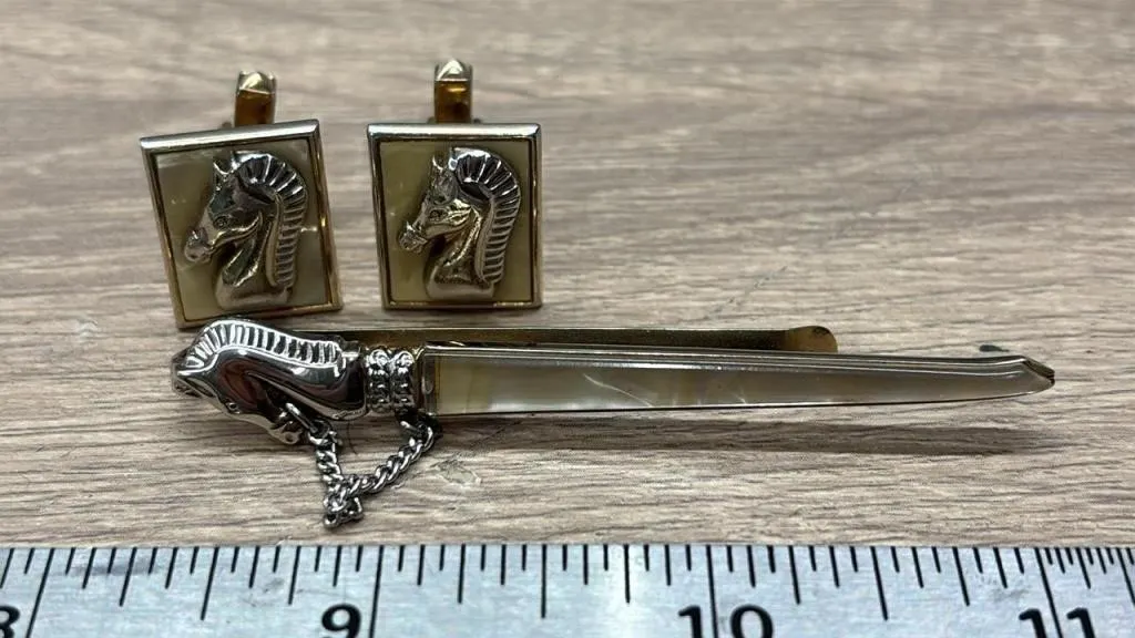 Swank Chess Knight Cuff Links & Tie Clip. *SC