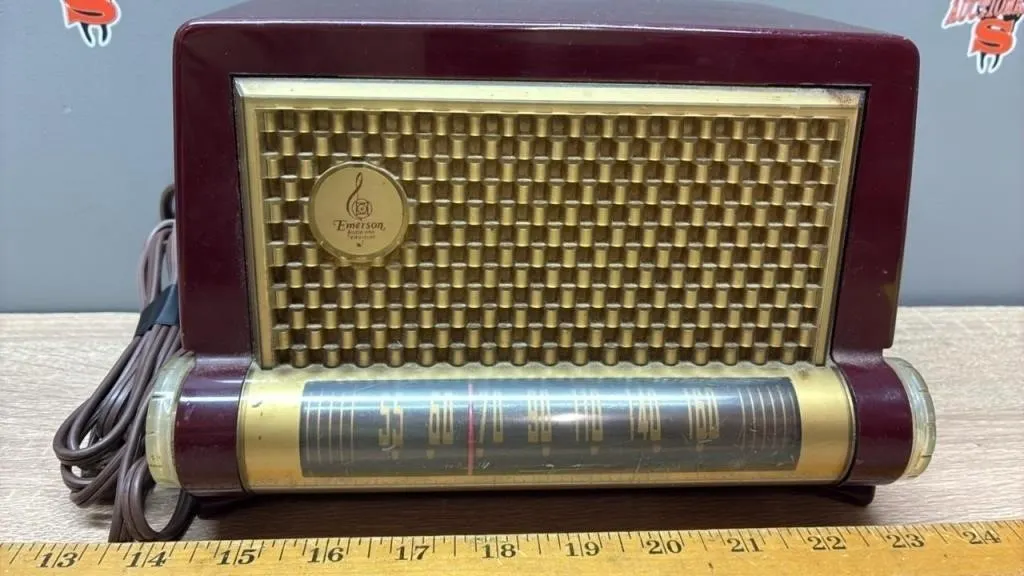 Emerson Radio. Working Per Consignor.