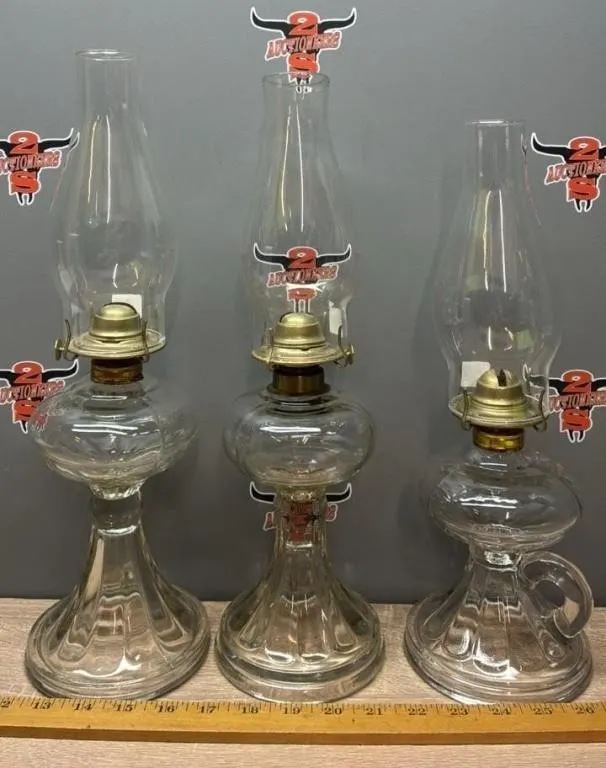 3 Late Petal Pattern Oil Lamps.