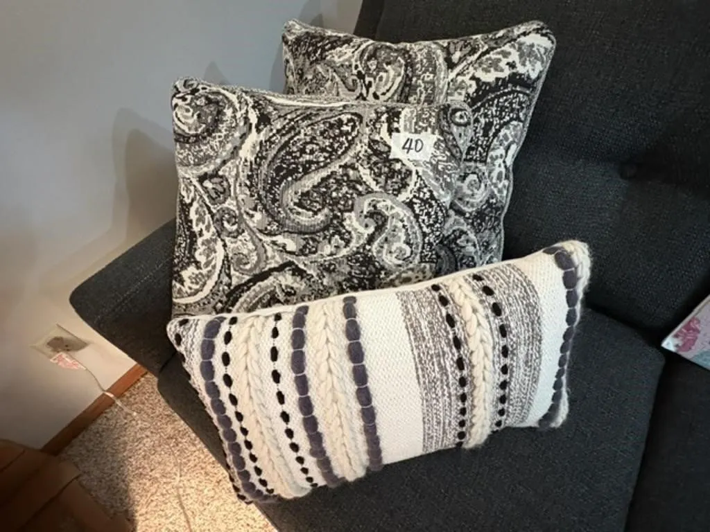 PILLOWS