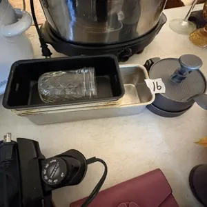 BURGER PRESS & BREAD PANS