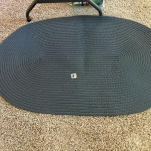 OVAL RUG