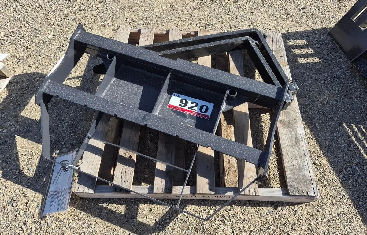 2026 LandHonor MPF-11-2000G Mini Pallet Forks
UNRESERVED