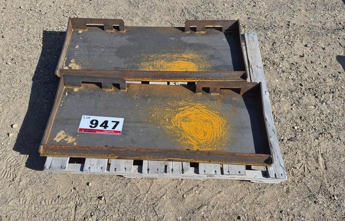 (2) Landhonor Universal Skid Steer Adapter Plates
UNRESERVED