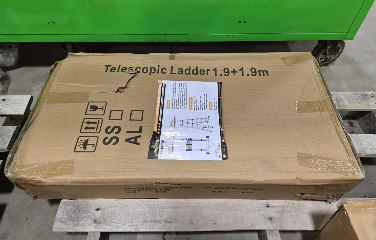 LandHonor LHR-TLD6 Telescoping Ladder
UNRESERVED