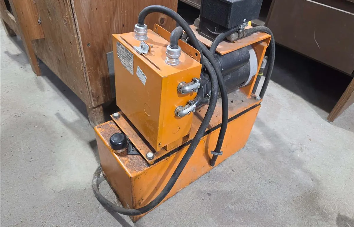 Blue Giant Hydraulic Power Unit
UNRESERVED