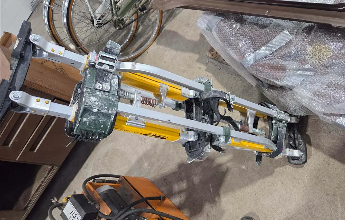 Sur-Mag Drywall Stilts
UNRESERVED