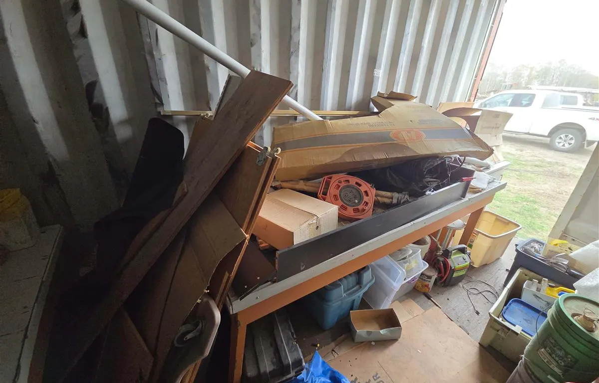 Assorted Storage Container Contents
UNRESERVED