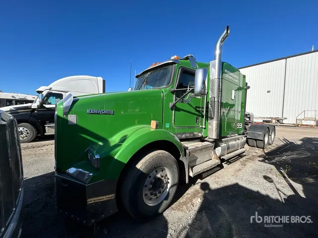 2015 Kenworth T800 6x4 T/A Sleeper Truck Tractor
